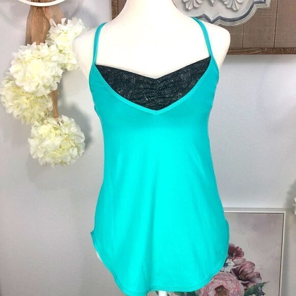 Lululemon roll out teal Bali Breeze workout top w/built in bra - Picture 1 of 12